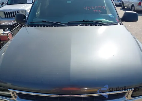 2002 Chevrolet Tahoe Ls из США, поврежденный, VIN 1GNEC13Z32R216251